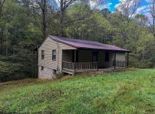 Welcome to your own slice of paradise in Wetzel County, West Virginia—a stunning +/- 39-acre property that seamlessly combines the beauty of nature with the comforts of home. $130,000