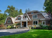 Exquisite Turn-Key Residence in Old Westbury: A Serene Oasis of Luxury